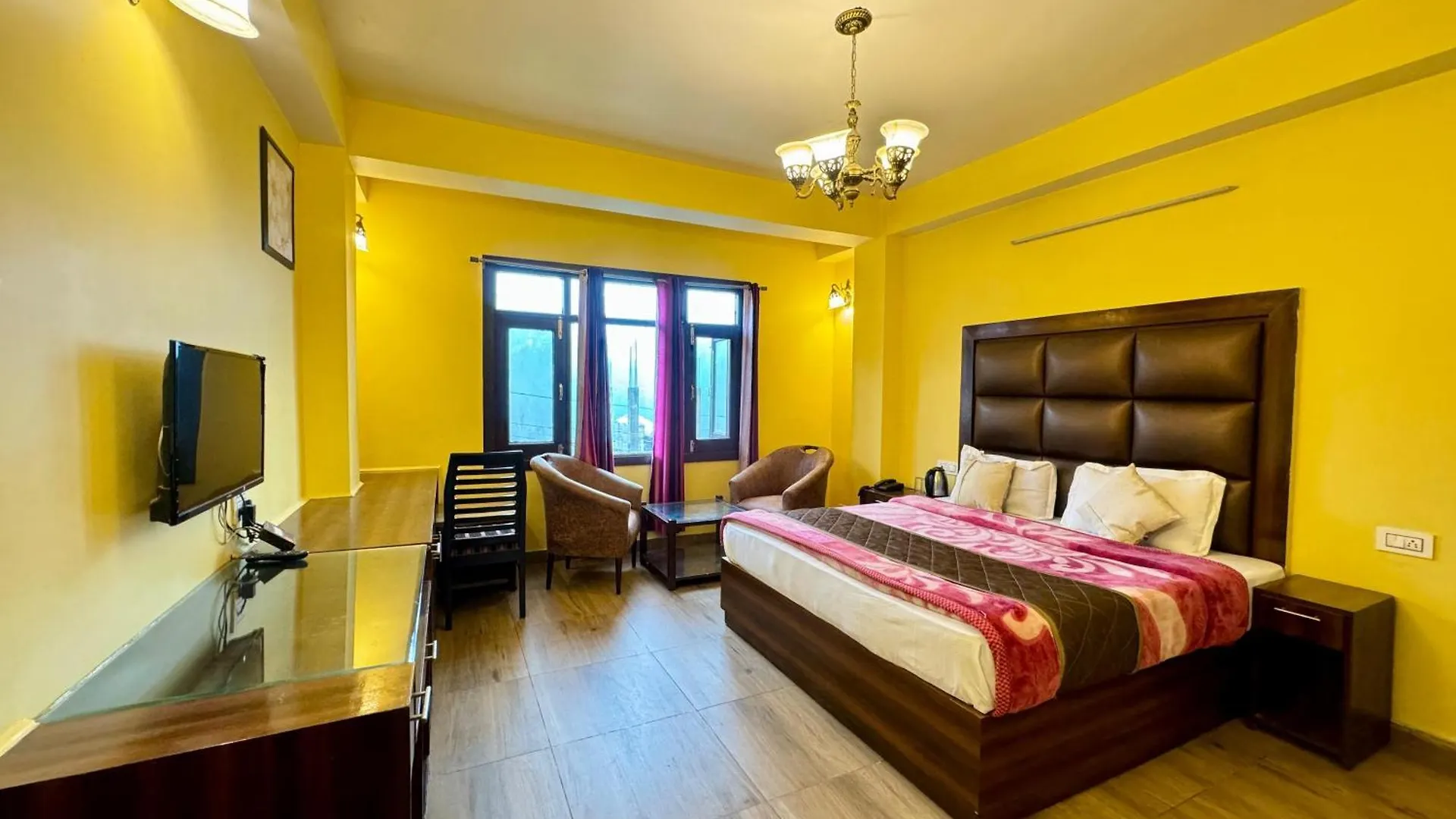 ***  The Royal Moon Hotel Shimla India
